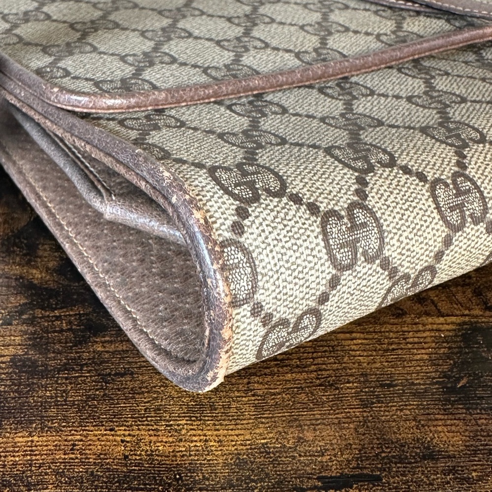 Gucci Beige Brown Monogram Crossbody Bag - Picture 13 of 14